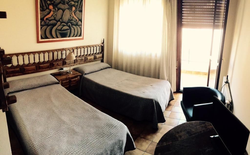 Hostal Mimosa Santander Rom bilde